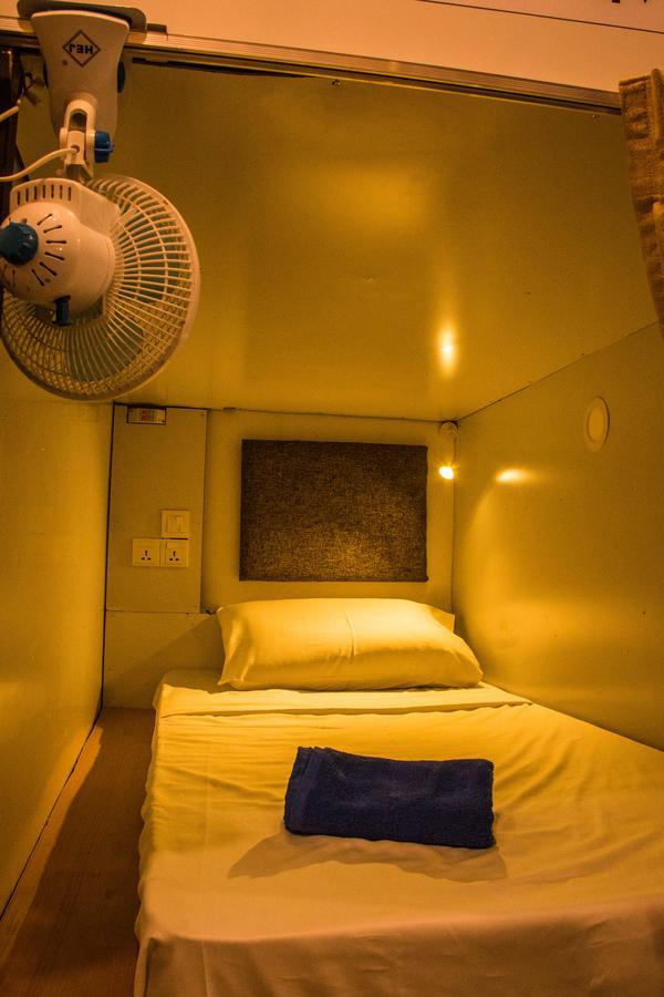 Bunk Planet Hotel Kandy Exterior photo